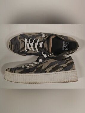 Madden NYC Platform Sneakers Women’s Size 7.5 Wide Width Camo Casual Shoes